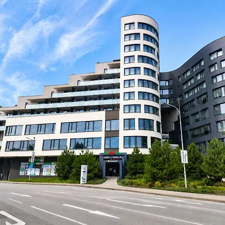 7-atrium Living Sturova, Center Apartmán